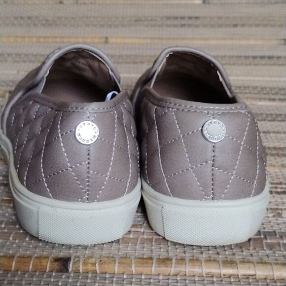 Women's Steve Madden Ecentrcq Quilted Slip-on Sneaker Size 7 - Picture 6 of 15